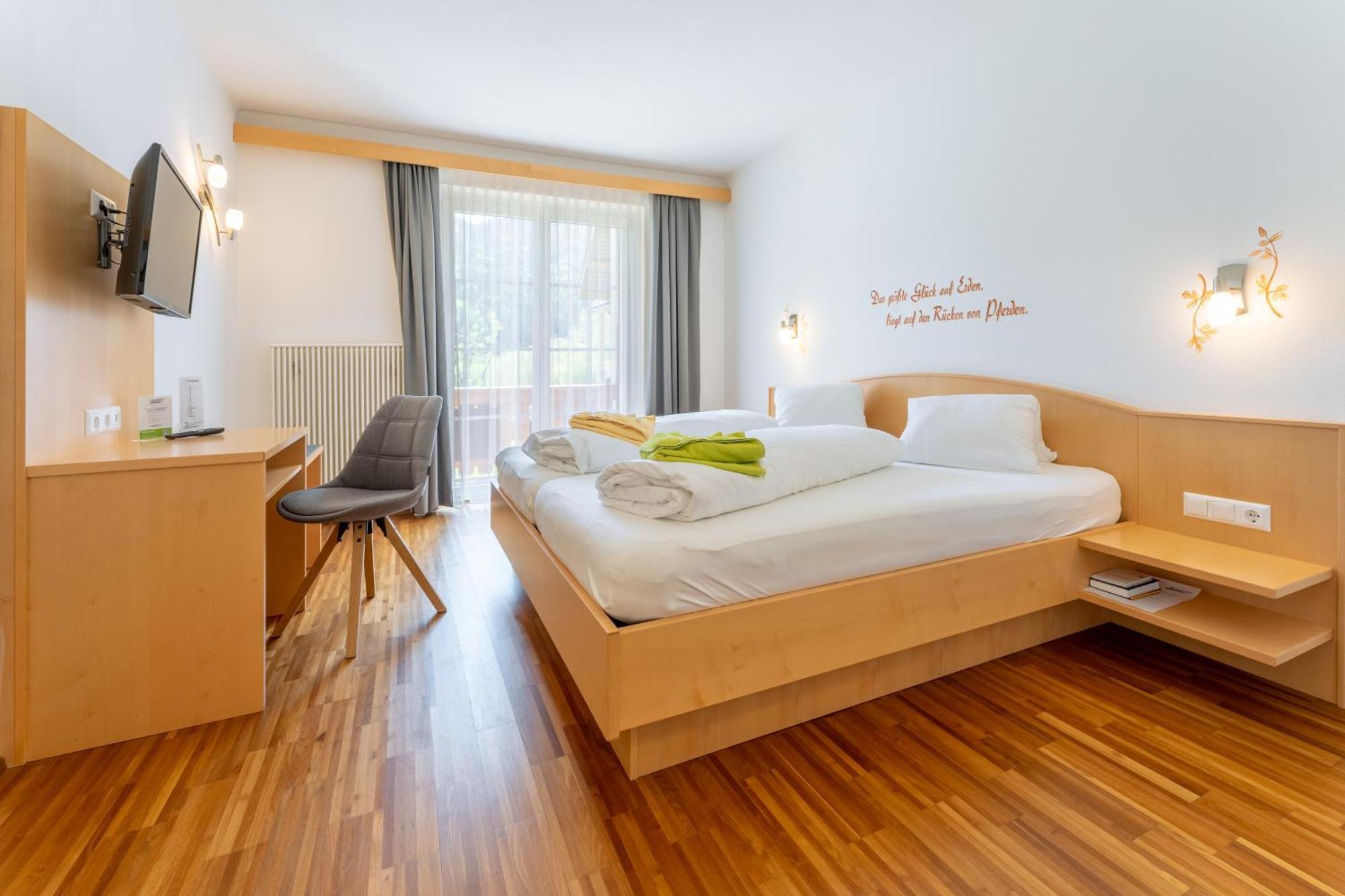 Hotel Stampferhof Weissensee Esterno foto