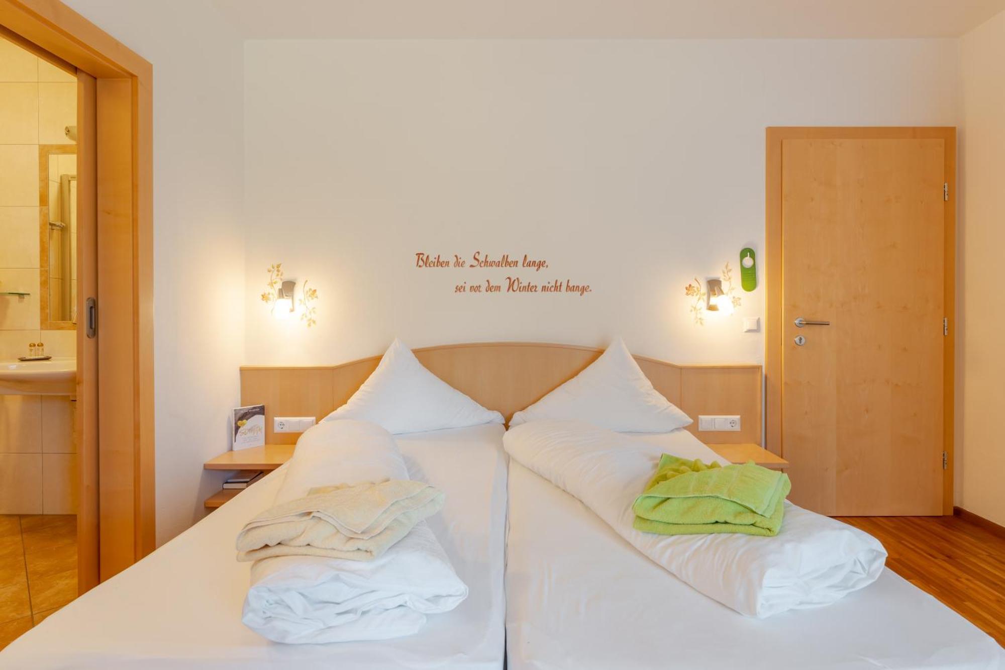 Hotel Stampferhof Weissensee Esterno foto
